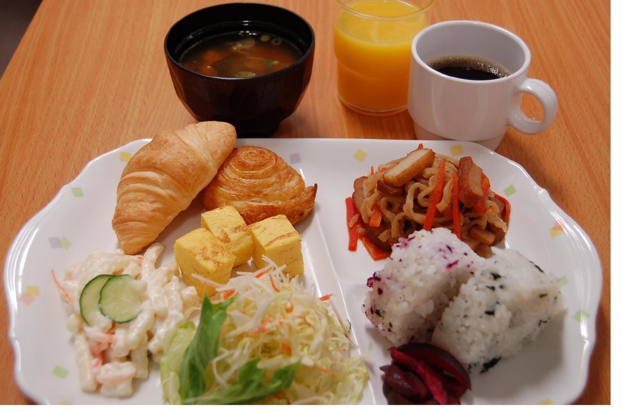 Toyoko Inn Gifu-Hashima-Eki Shinkansen Minami-Guchi Hashima  Екстер'єр фото