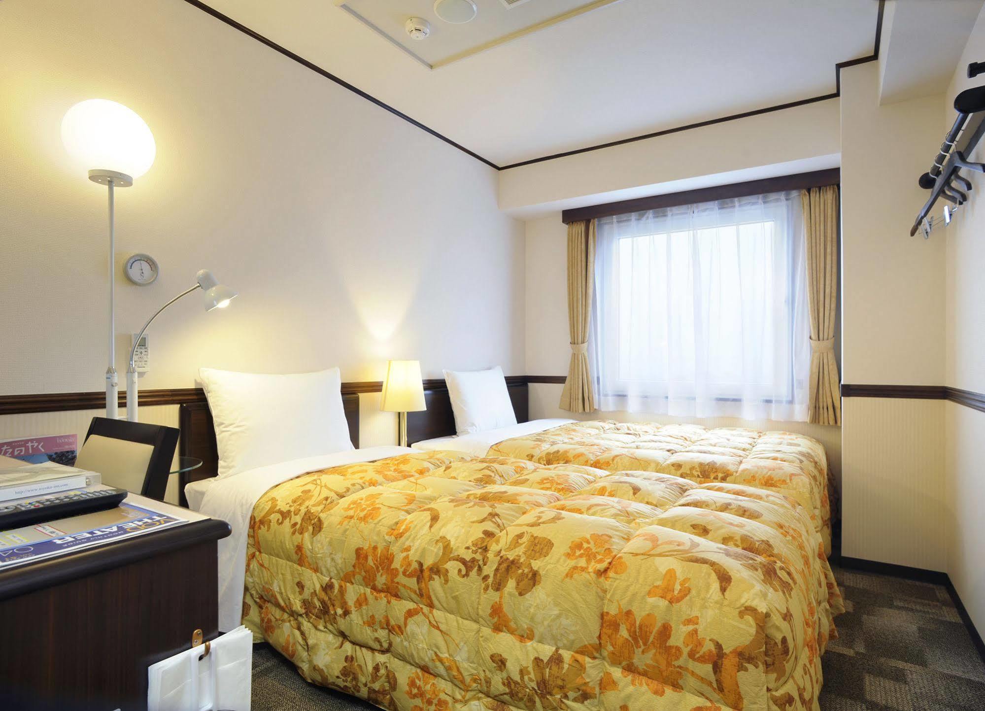 Toyoko Inn Gifu-Hashima-Eki Shinkansen Minami-Guchi Hashima  Екстер'єр фото