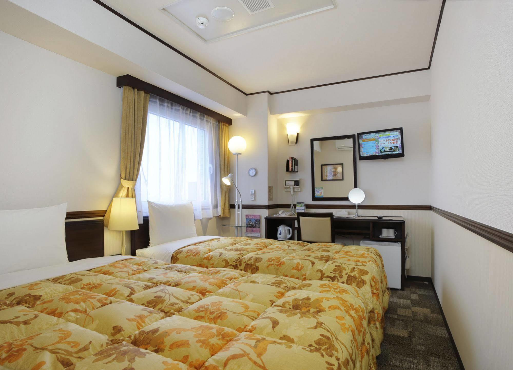Toyoko Inn Gifu-Hashima-Eki Shinkansen Minami-Guchi Hashima  Екстер'єр фото