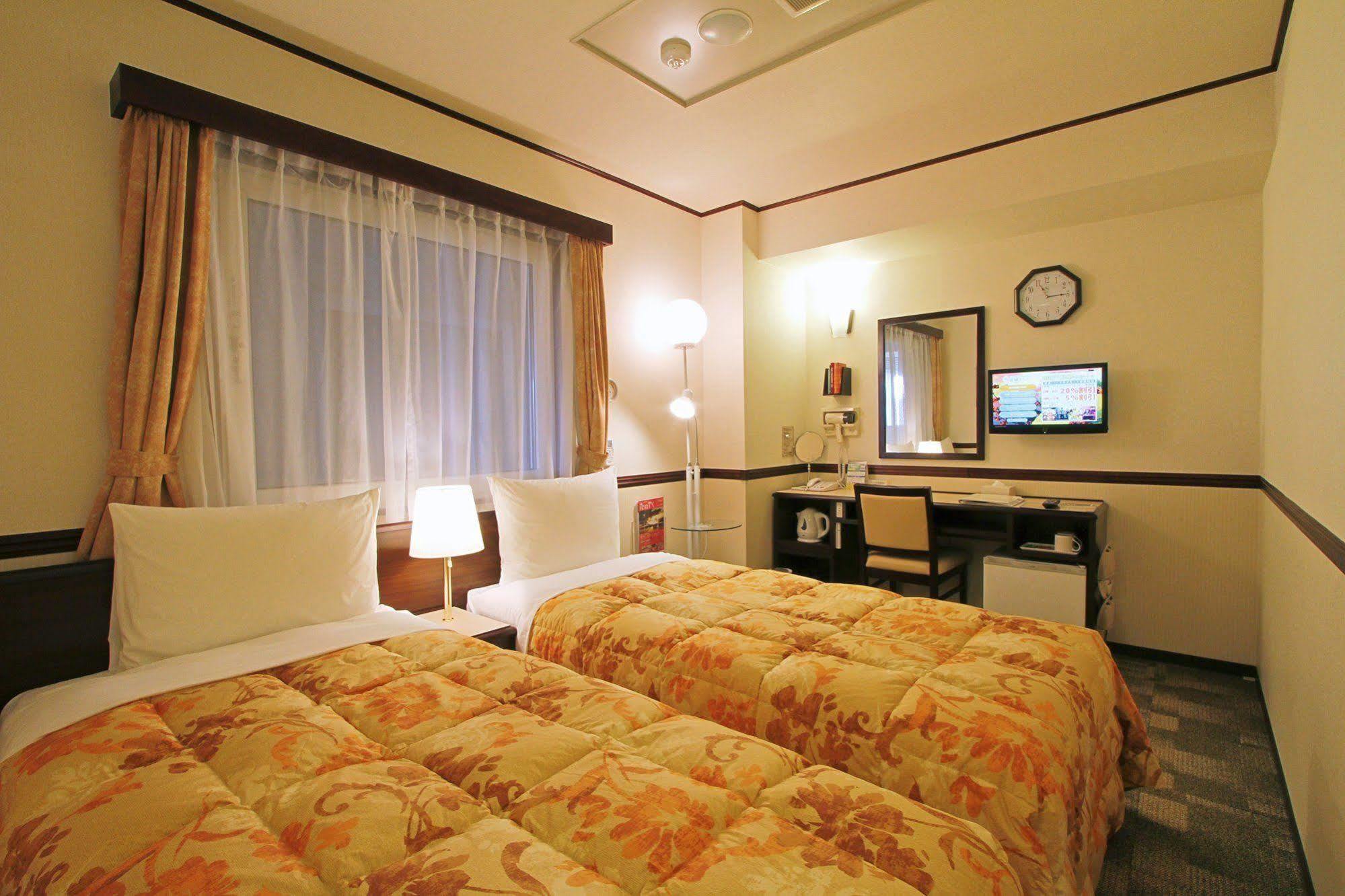 Toyoko Inn Gifu-Hashima-Eki Shinkansen Minami-Guchi Hashima  Екстер'єр фото
