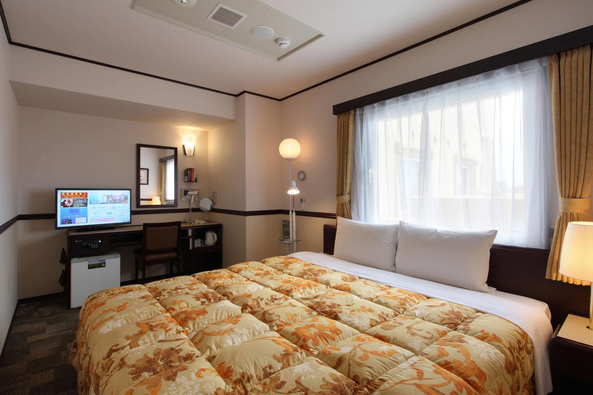 Toyoko Inn Gifu-Hashima-Eki Shinkansen Minami-Guchi Hashima  Екстер'єр фото